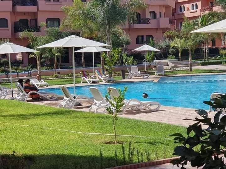 Appartements 2 chambres piscines Premium *